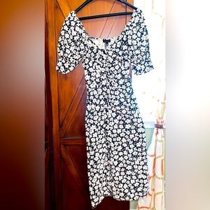 Spring WWW Floral Midi Dress!